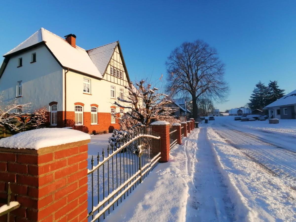 Landtraum Im Traumland Mecklenburg Apartment Warin Exterior photo
